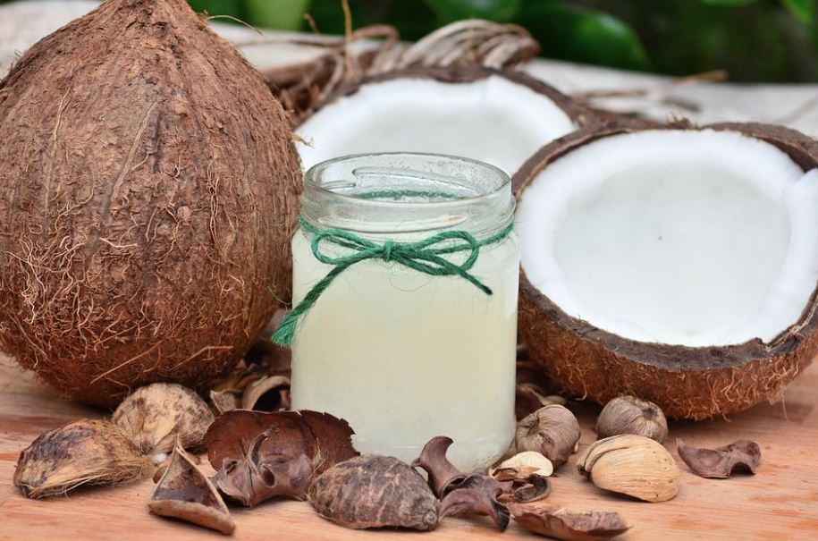 benefits-of-eating-raw-coconut